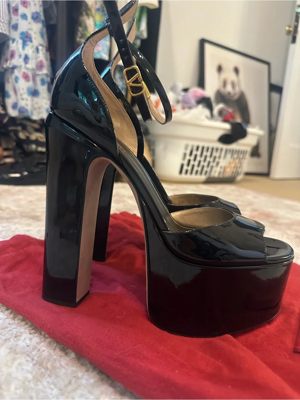 Valentino GO 155 Patent Platform
